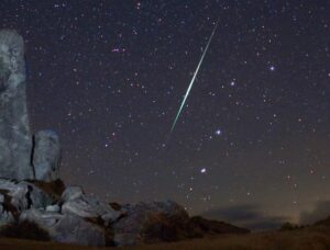 geminid-shower-lead-in-2010_30273_600x450